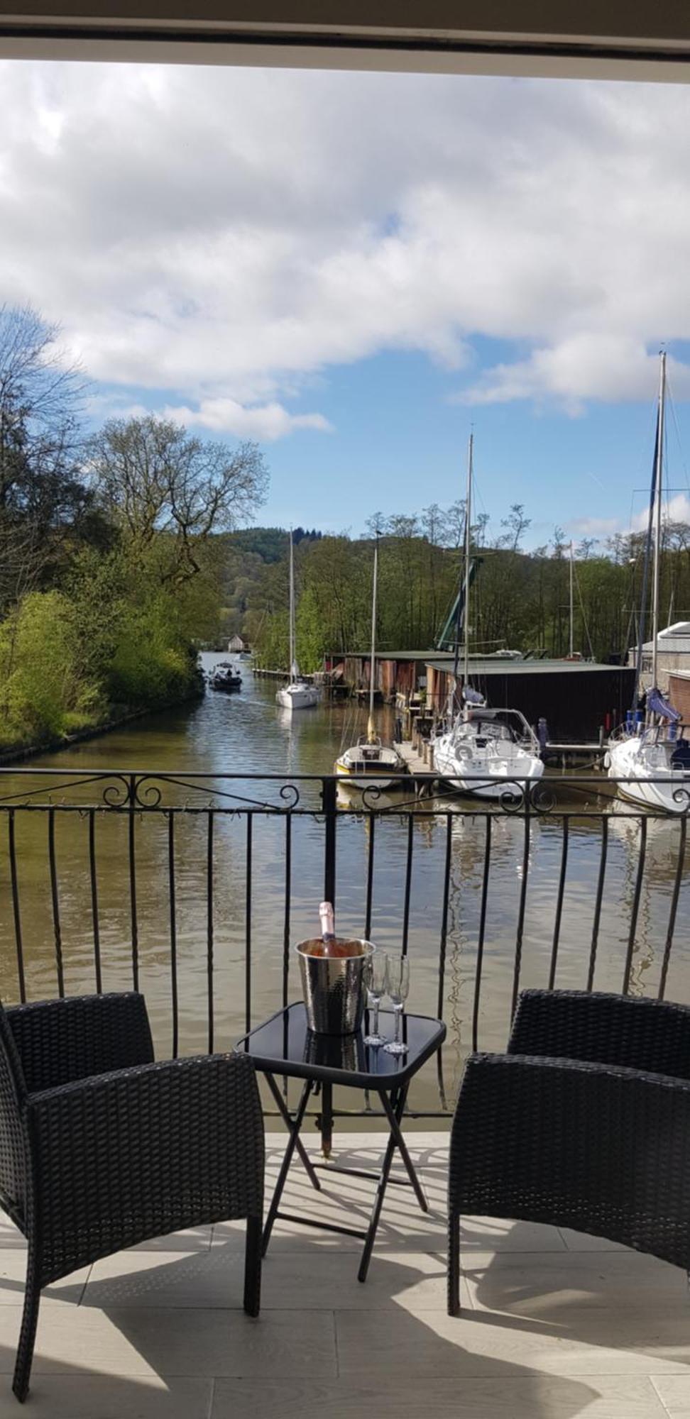 באונס-און-ווינדרמיר Marina Boathouse, Lake Windermere Lets מראה חיצוני תמונה