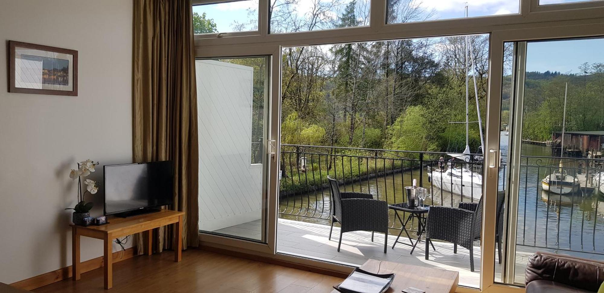 באונס-און-ווינדרמיר Marina Boathouse, Lake Windermere Lets מראה חיצוני תמונה