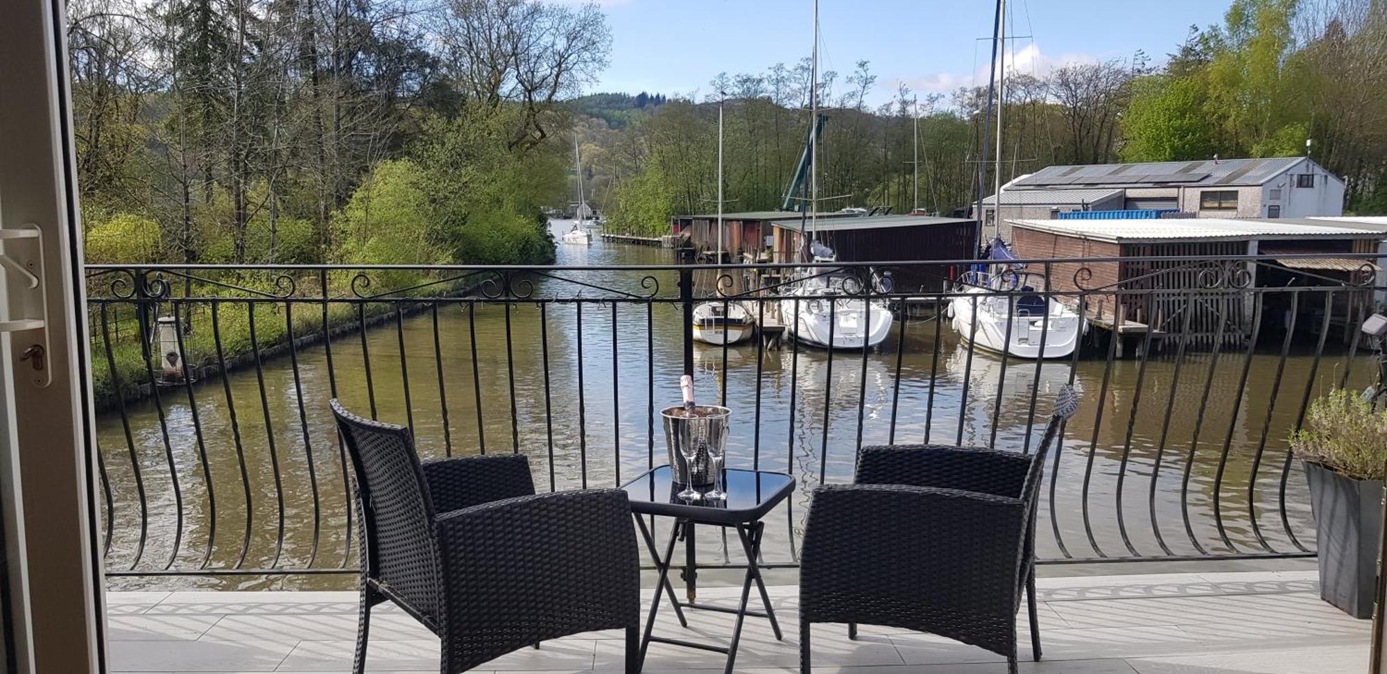 באונס-און-ווינדרמיר Marina Boathouse, Lake Windermere Lets מראה חיצוני תמונה